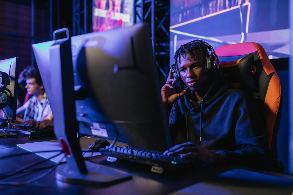 5 monitores e TVs para elevar a sua experiência gamer