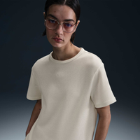 Camiseta Nike Sportswear Chill Waffle Feminina