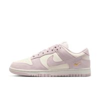 Tênis Nike Dunk Low SE Feminino