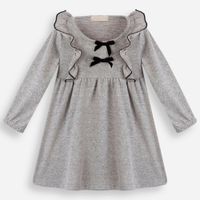 Vestido infantil com babados manga longa cinza
