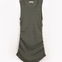 Vestido de algodão juvenil com franzido verde militar