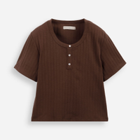Blusa juvenil de algodão com botões canelada marrom