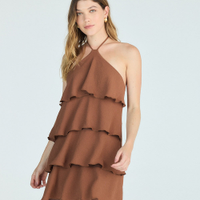 Vestido feminino curto de babados frente única - marrom