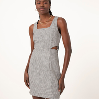 Vestido curto de tweed com recortes off white