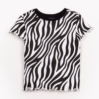 Blusa infantil de malha canelada animal print manga curta multicor