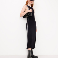 Vestido midi de viscose canelado preto