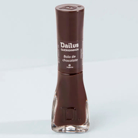 Esmalte dailus bolo de chocolate marrom