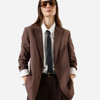 Blazer feminino de alfaiataria marrom