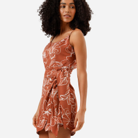 Vestido curto alça fina feminino de viscose com amarração floral marrom