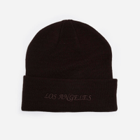 Gorro de tricot com bordado marrom