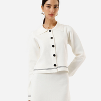 Casaco feminino de tricot com listras off white