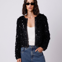 Casaco cropped feminino de tricot com paetê texturizado preto