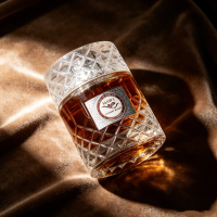 MAWJ Moscow Marl Eau de Toilette for Men 100ml, long-lasting fresh citrus scent, elegant diamond-bottled cologne spray.