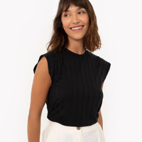 Blusa canelada muscle tee decote redondo off white - preto