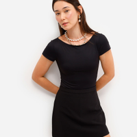 Body feminino de poliamida manga curta preto