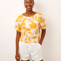 Blusa com linho manga curta floral amarela