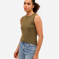 Regata feminina de tricot decote redondo verde