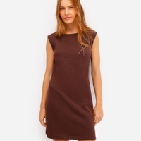 Vestido curto decote redondo - marrom