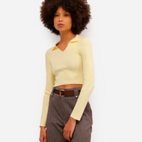 Polo básica feminina de tricot manga longa amarela