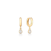 Argola Gota Cravejada em Prata 925 com Banho de Ouro Amarelo 18k - 10mm