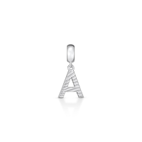 Charm Letra A em Prata 925