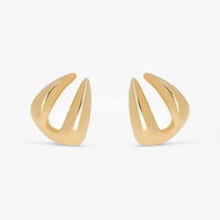 Brinco Garra Dupla em Prata 925 com Banho de Ouro Amarelo 18k