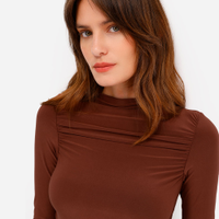 Blusa feminina manga longa franzida marrom