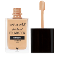 Base líquida wet n wild photo focus matte foundation soft beige