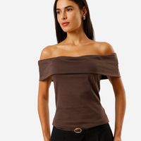 Blusa feminina ombro a ombro marrom