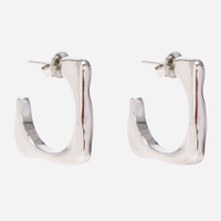Brinco argola quadrada orgânica prateado