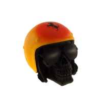 Caveira Decorativa Resina Boné Ferrari Cor Laranja 14X16X14cm