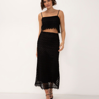 Saia midi de guipir preto