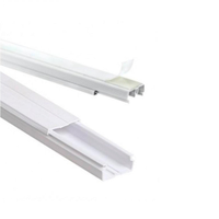 Canaleta Ilumi PVC Branca Com Fita Dupla Face 20X10X2000mm - Embalagem c/ 25 Unidades