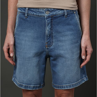 Bermuda Jeans Feminina Bolso Faca Calvin Klein - Azul Médio Bermuda Jeans Feminina Bolso Faca Calvin Klein Azul Médio 38