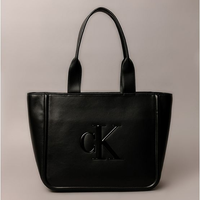 Bolsa Calvin Klein Jeans Feminina Tote Logo Reissue - Preto Bolsa Calvin Klein Jeans Feminina Tote Logo Reissue Preto u