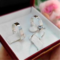 Conjunto em prata, par de alianças 4mm retas + anel solitário Princesa