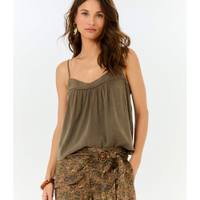 Blusa Decote v