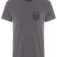 Camiseta Masculina Manga Curta Gola Careca Bolso Brasao - Cinza
