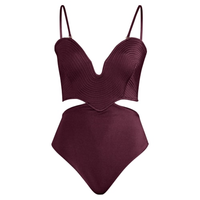 Maiô strapless matelassê orla cabernet