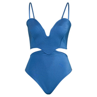 Maiô strapless matelassê orla azul