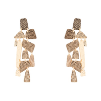 Brinco Feminino Longo Texturizado - Dourado