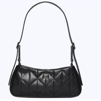 Bolsa Calvin Klein Feminina Shoulder Acolchoada - Preto Bolsa Calvin Klein Feminina Shoulder Acolchoada Preto u