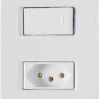 Conjunto 4x2 1 Interruptor Simples 10 A 250 V 1 Tomada 2P+T 10 A 250 V Tramontina Liz