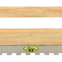 Desempenadeira Para Drywall De Base Lisa Tramontina Com Dentes E Cabo De Madeira