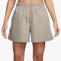 Shorts Nike Essential Feminino