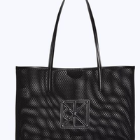 Bolsa Ck Tote Mesh Aop - Preto Bolsa Ck Tote Mesh Aop Preto u