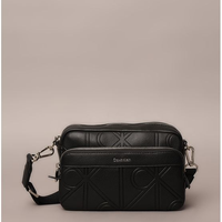 Bolsa Ck Camera Bag Aop Emboss - Preto Bolsa Ck Camera Bag Aop Emboss Preto u