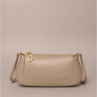 Bolsa Ck Crossbody Com Pingente Dourado - Havana Bolsa Ck Crossbody Com Pingente Dourado Havana u