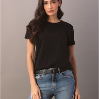 Camiseta Feminina Slim Estampa Mini Calvin Klein Jeans - Preto Camiseta Feminina Slim Estampa Mini Calvin Klein Jeans Preto p