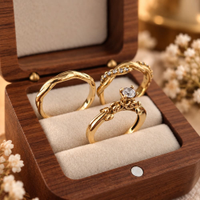 Conjunto Alianças Mod Enrrolado 3mm + Anel Charlotte